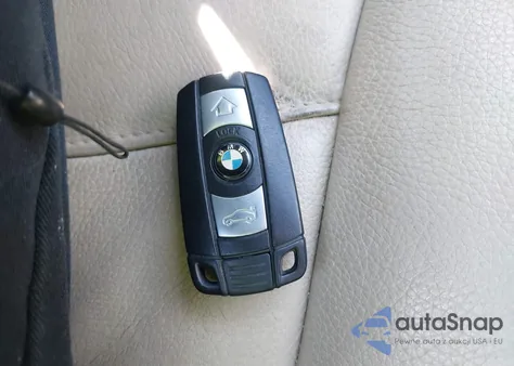 2011 BMW 328I z USA, uszkodzony, nr VIN WBAPH7C59BE678501